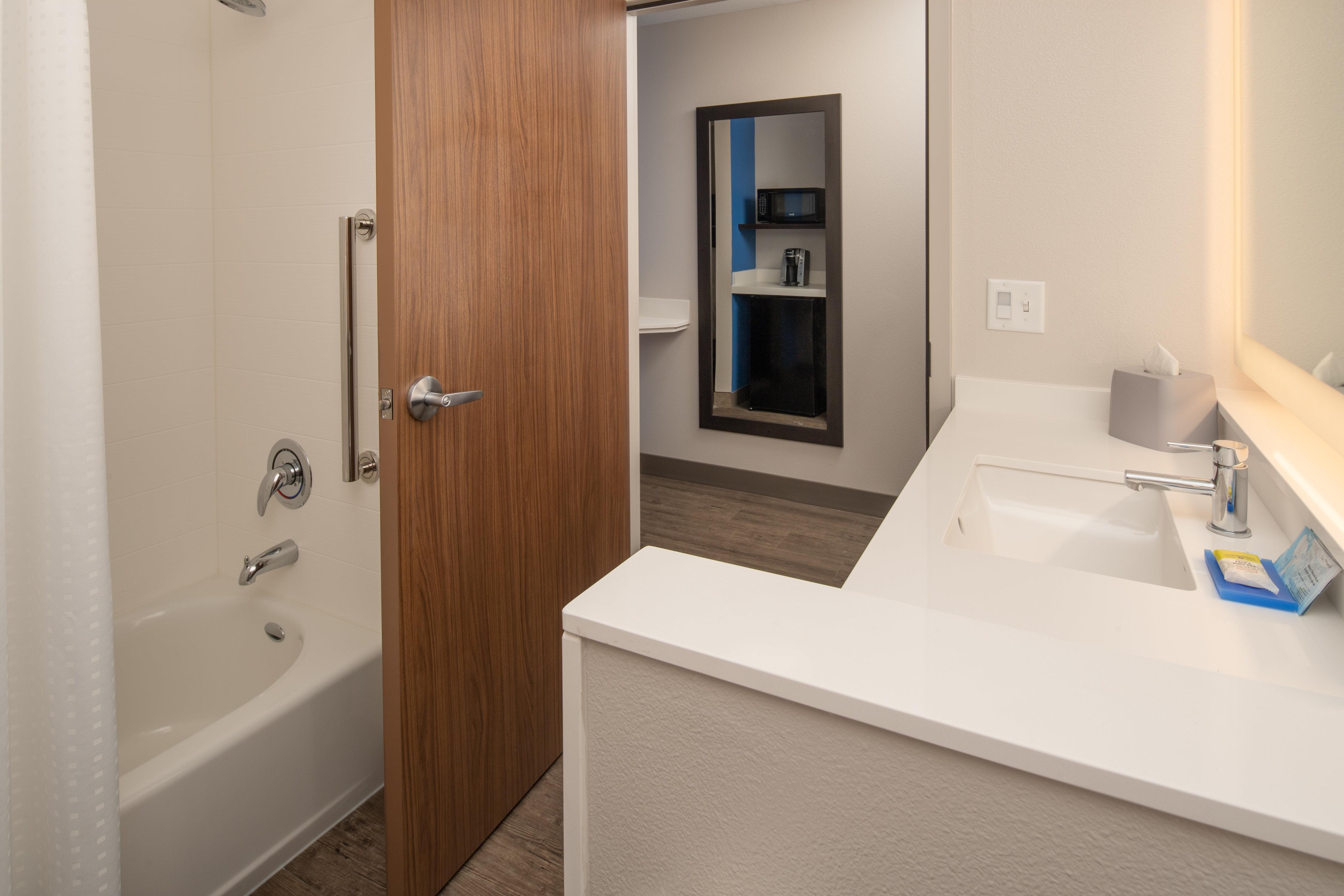 Holiday Inn Express & Suites - Camas By Ihg Exteriör bild